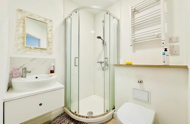 Freckingham Street, Hockley, Nottingham - Image 2